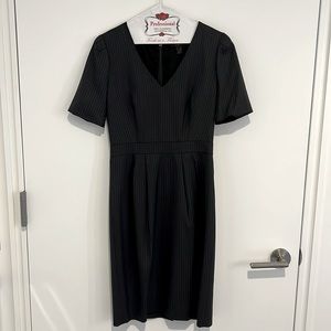 Jcrew work dress in size 0, dark grey with stripes